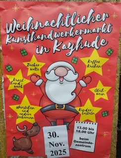 Rotes Poster: Weihnachtsmarkt in Kayhude mit Weihnachtsmann, Rentier, gelben Sternen, Datum 30. Nov., 13–17 Uhr, Gemeindezentrum.